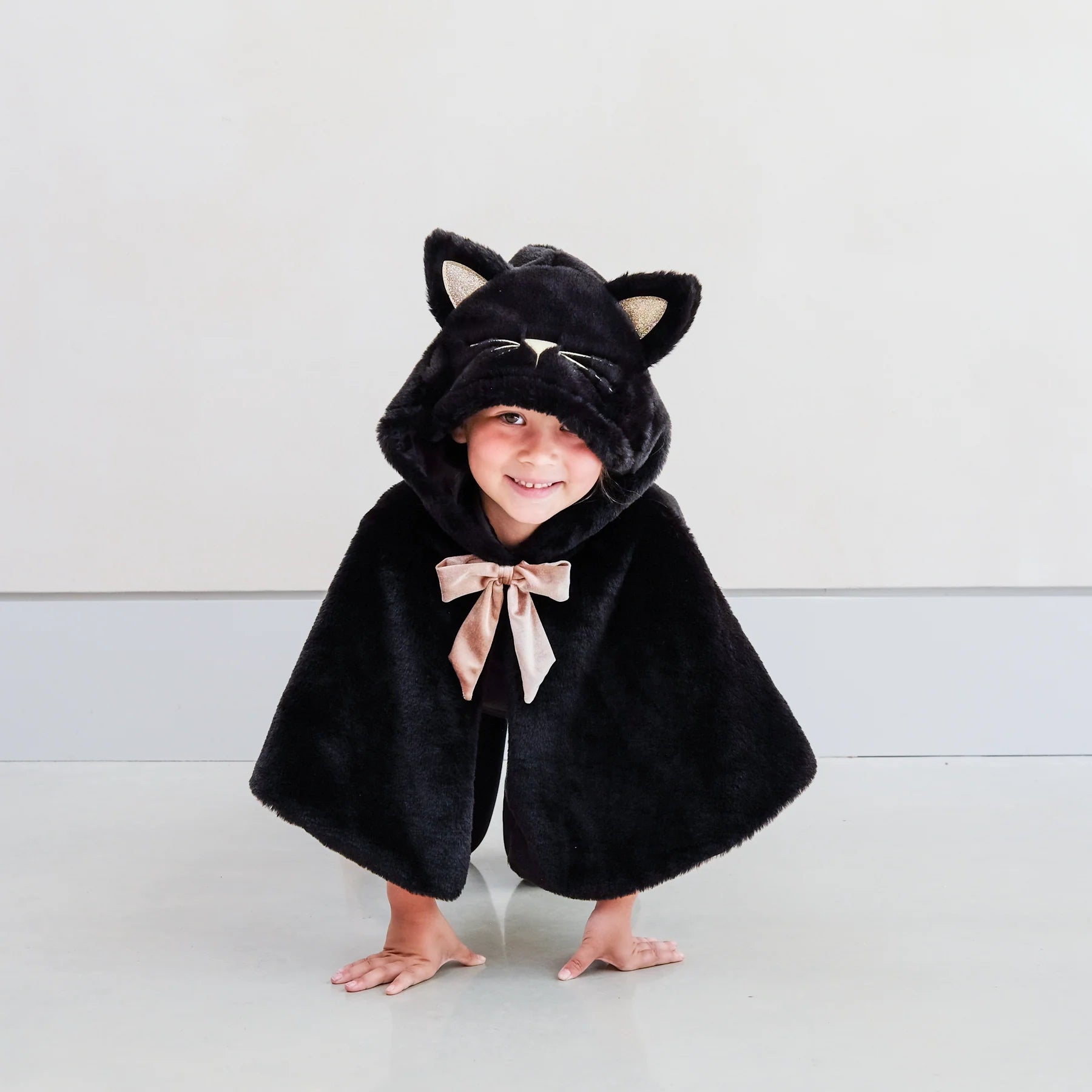 Mimi and Lula - Black Cat Cape