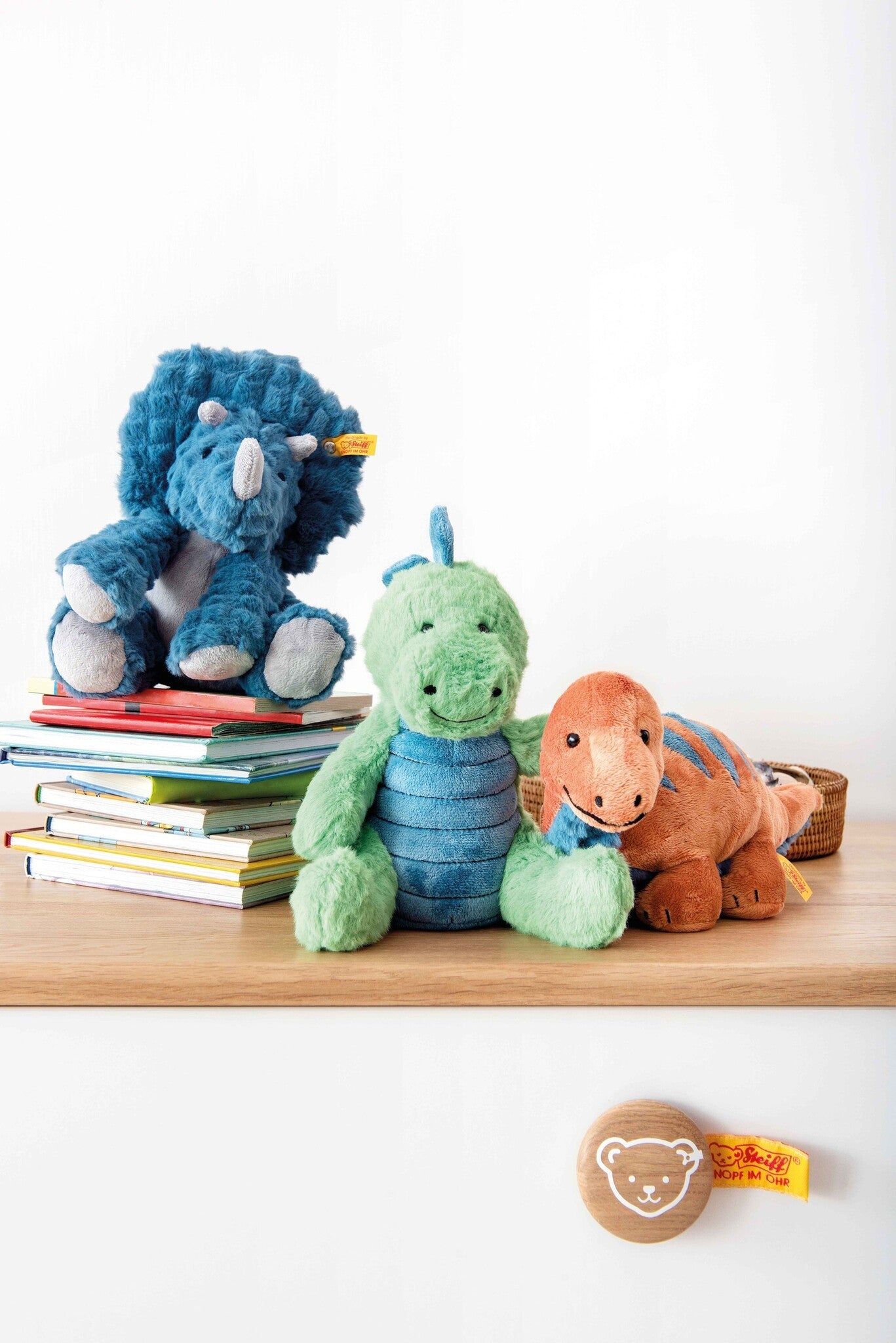 soft-cuddly-friends-spott-stegosaurus-087813-6